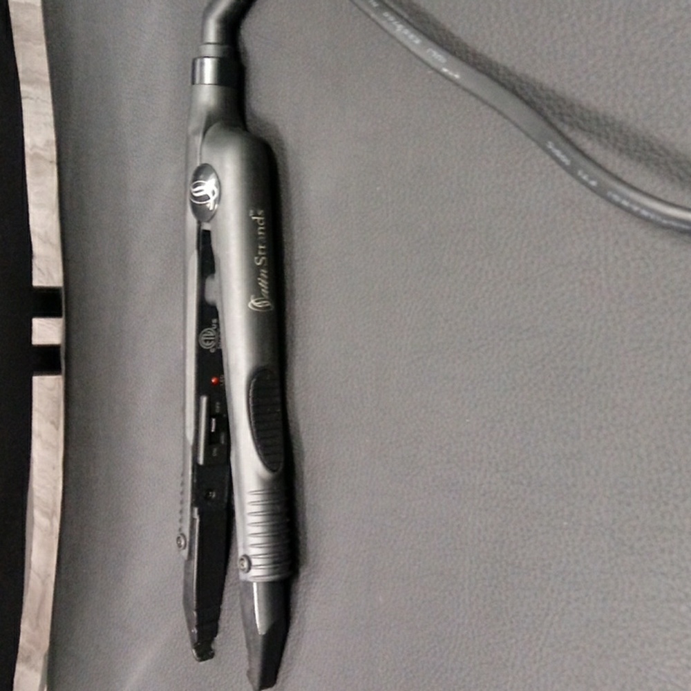 Satin strands fusion extension iron